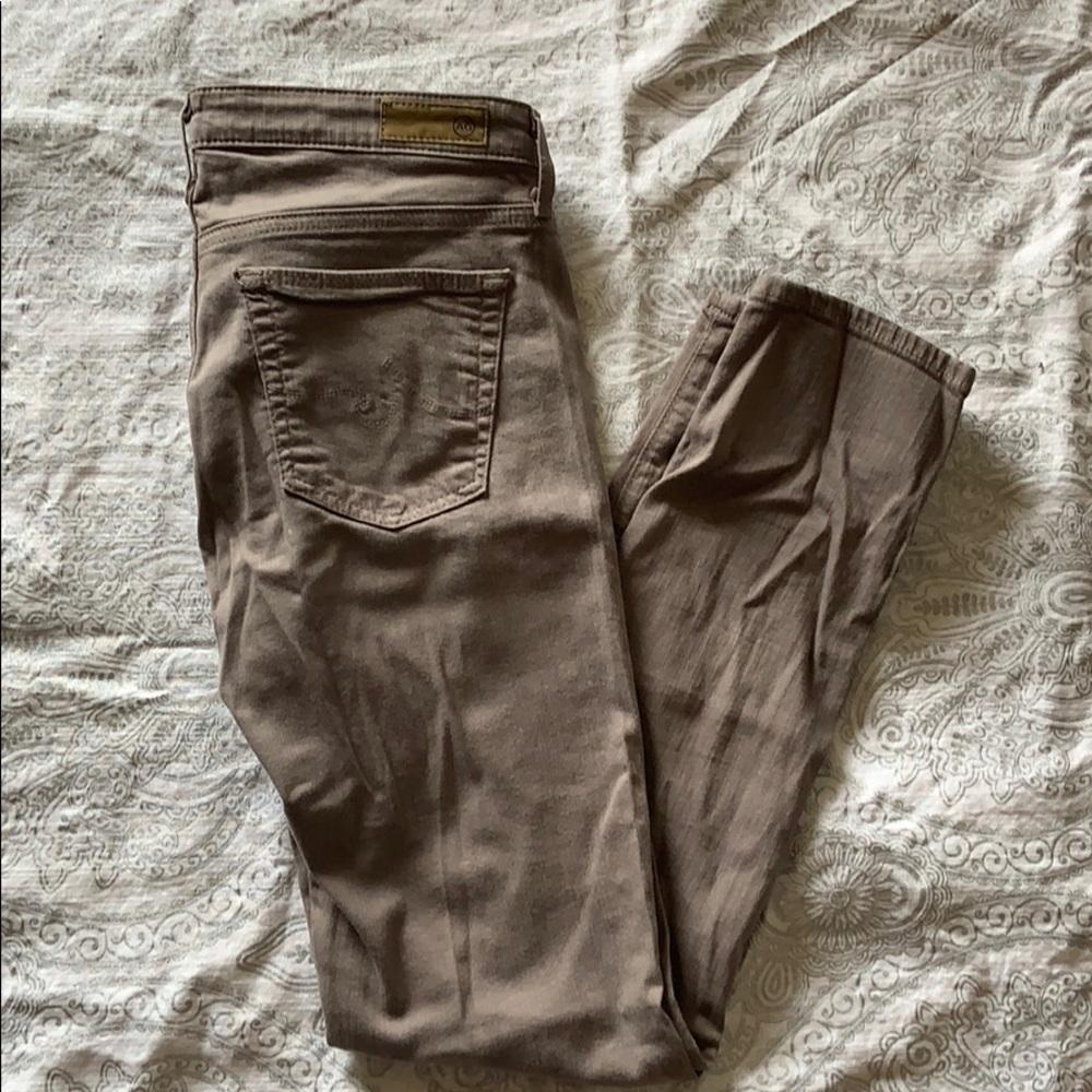 AG the Stevie Ankle jeans 26R